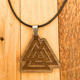 Das Amulett des alten Nordwaldes“ – Kette aus echtem